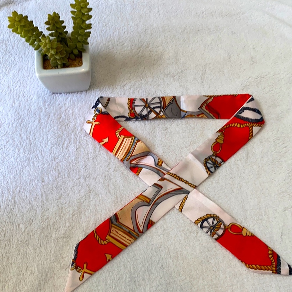 🆕NIP: Twilly Multipurpose Silk Scarf- Red/Navy/Tan